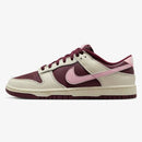 Dunk Low “Valentine’s Day”